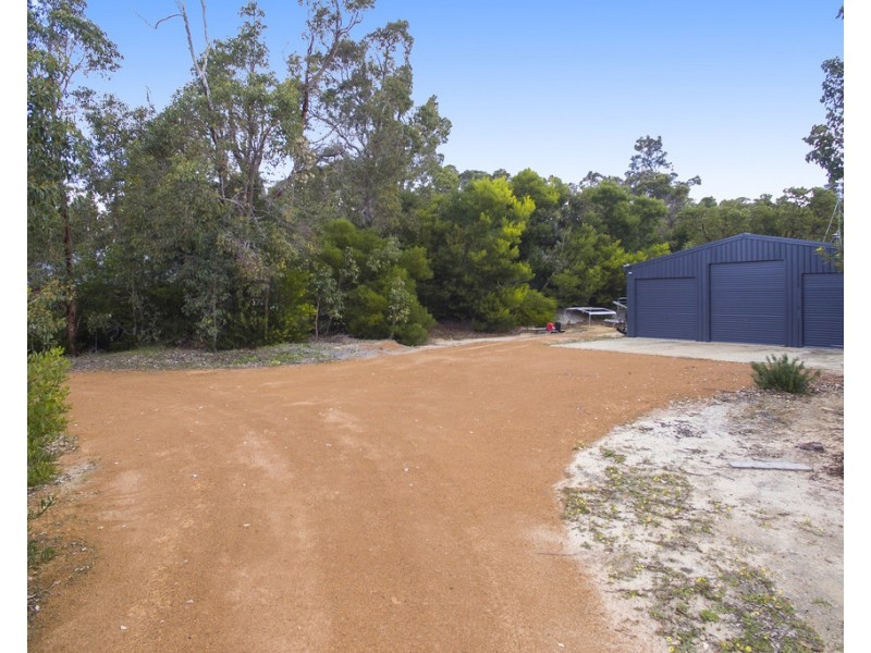 23 Cockatoo Drive, Nannup WA 6275