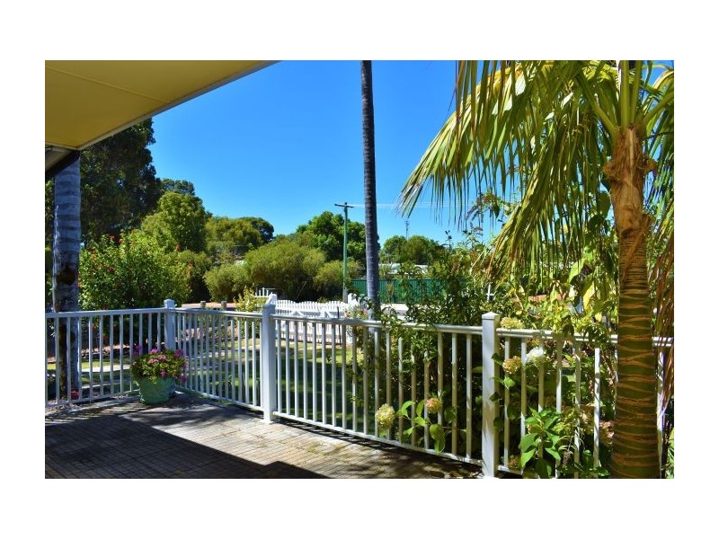 20 Walter Street, Nannup WA 6275