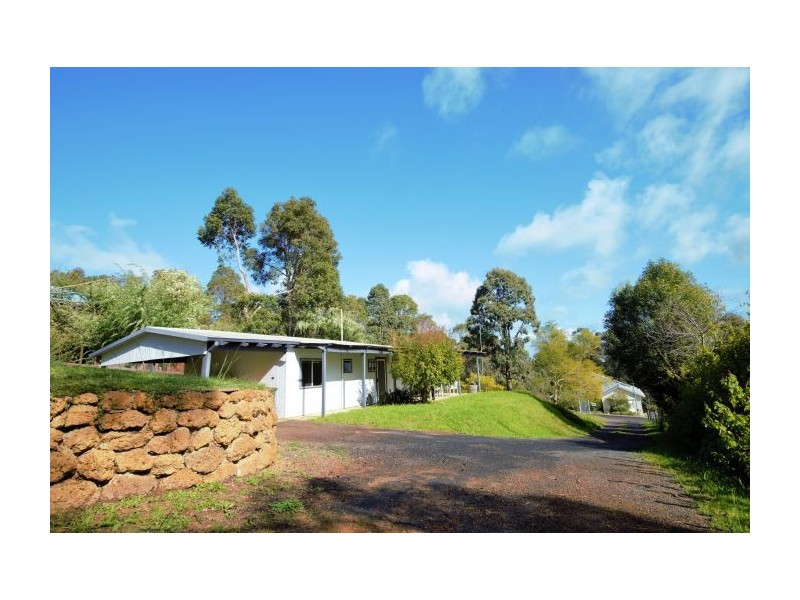 35 Carey Street, Nannup WA 6275