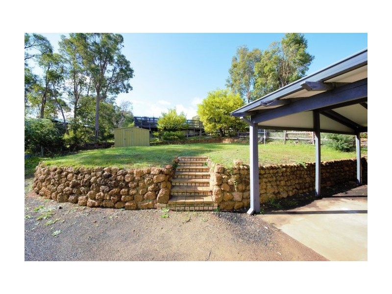 35 Carey Street, Nannup WA 6275