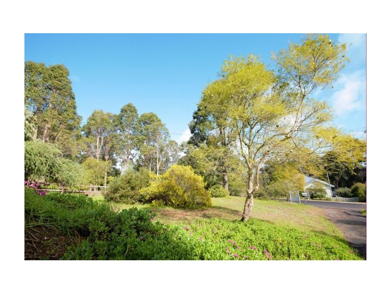 35 Carey Street, Nannup WA 6275