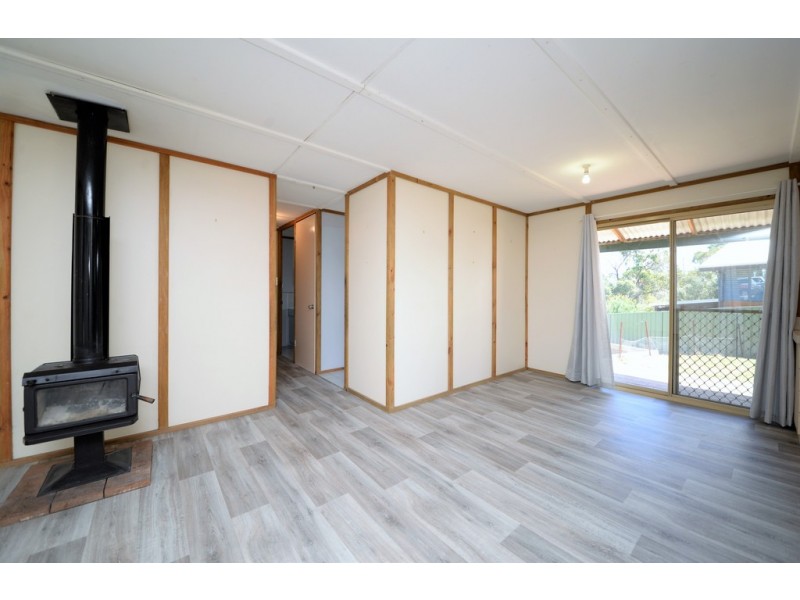 7 Bishop Street, Nannup WA 6275