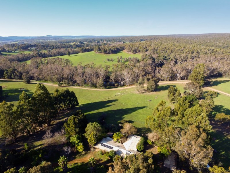 20 Melaleuca Place, Nannup WA 6275