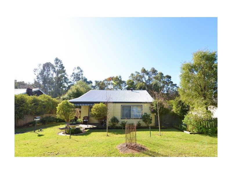 35 Grange Road, Nannup WA 6275