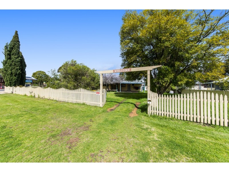 62 Warren Road, Nannup WA 6275