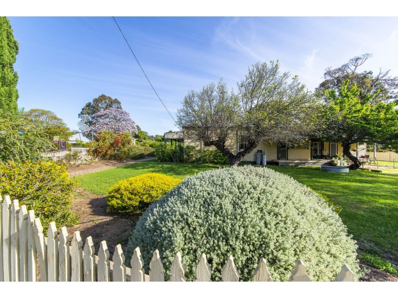 62 Warren Road, Nannup WA 6275