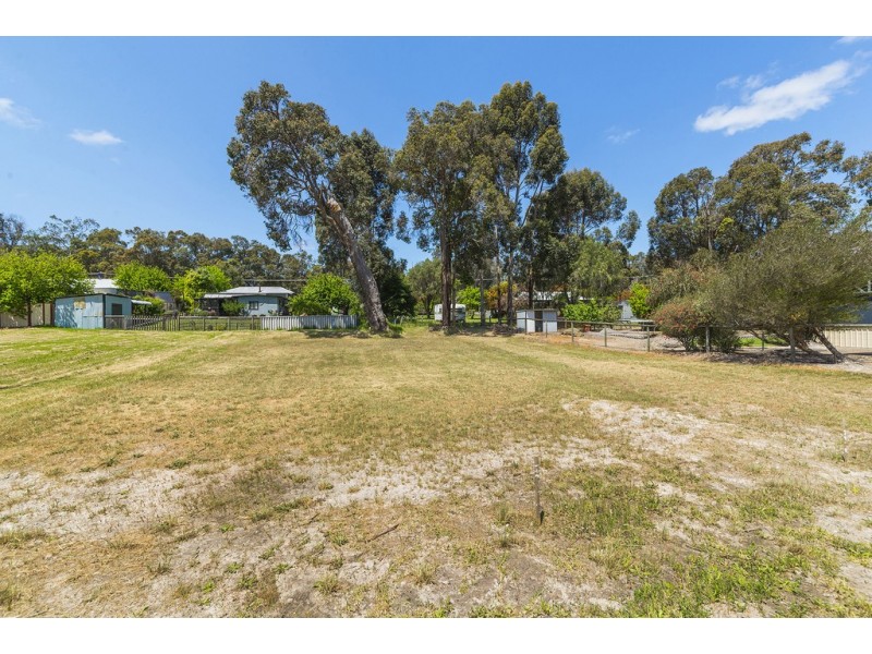 21 Wilson Street, Nannup WA 6275