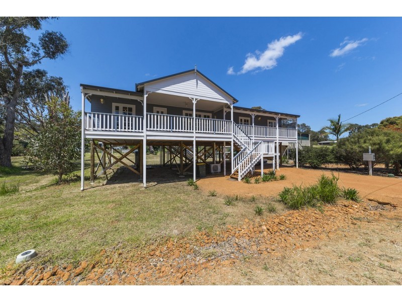 21 Wilson Street, Nannup WA 6275