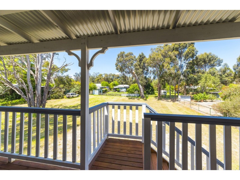 21 Wilson Street, Nannup WA 6275
