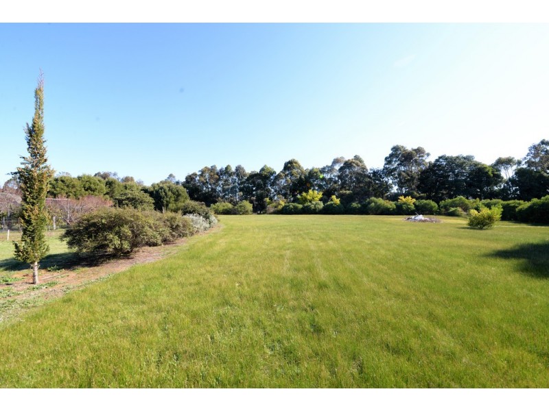 29 Wattle Place, Nannup WA 6275