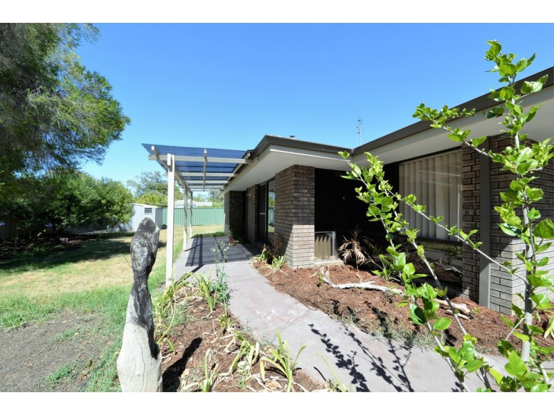 23 Caves Road, Abbey WA 6280