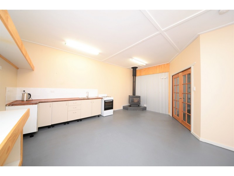 3 Forrest Street, Nannup WA 6275