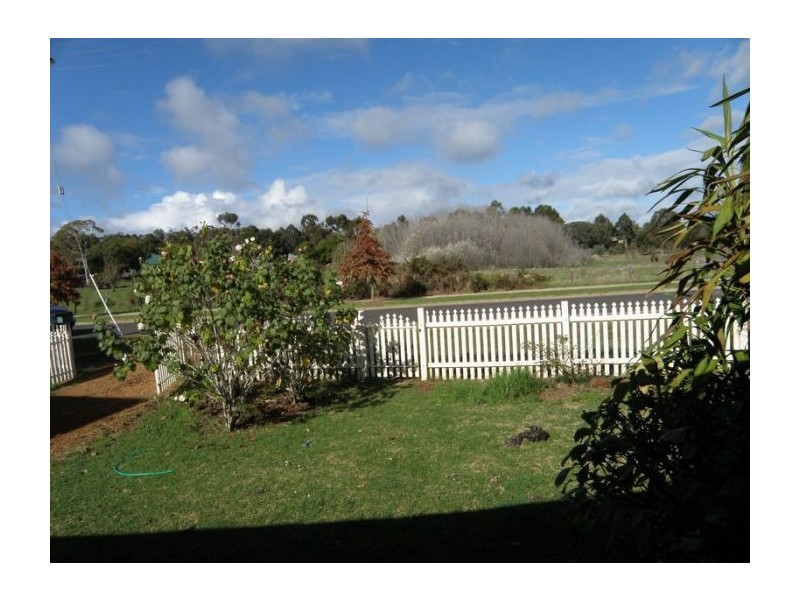 18 Kearney St, Nannup WA 6275