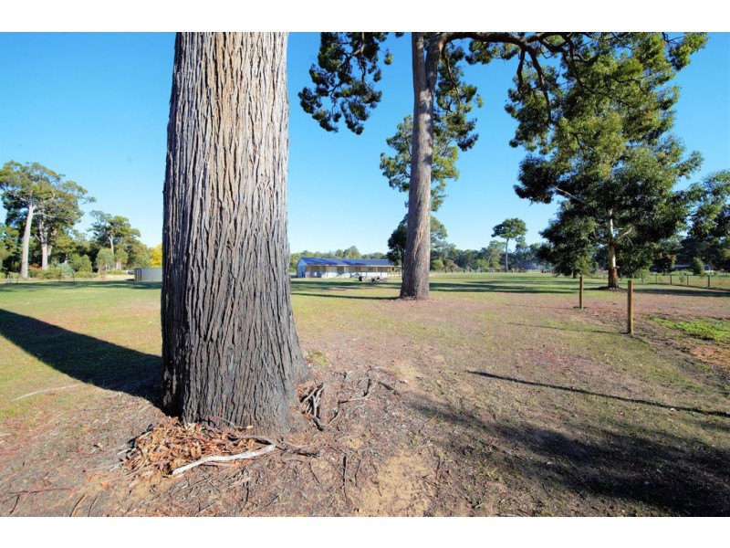 6 Redtail Ramble, Nannup WA 6275