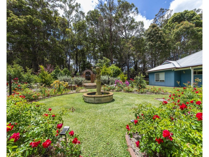 71 Barrabup Rd, Nannup WA 6275