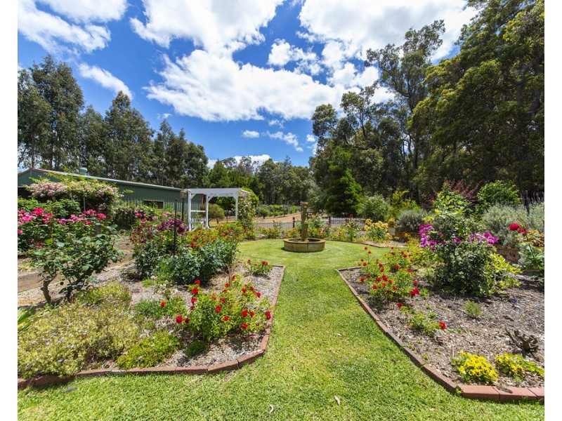 71 Barrabup Rd, Nannup WA 6275