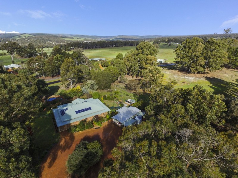 9 Greenwood Road, Nannup WA 6275
