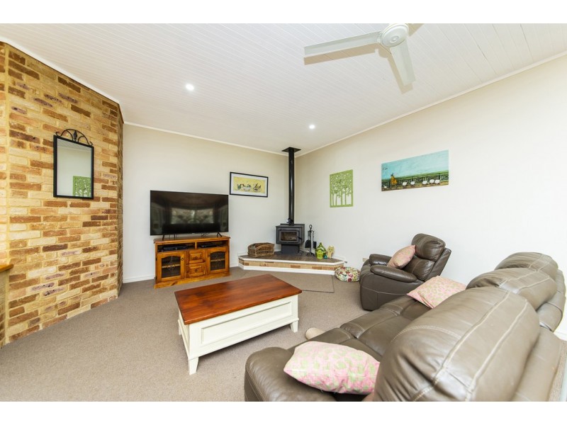 9 Greenwood Road, Nannup WA 6275