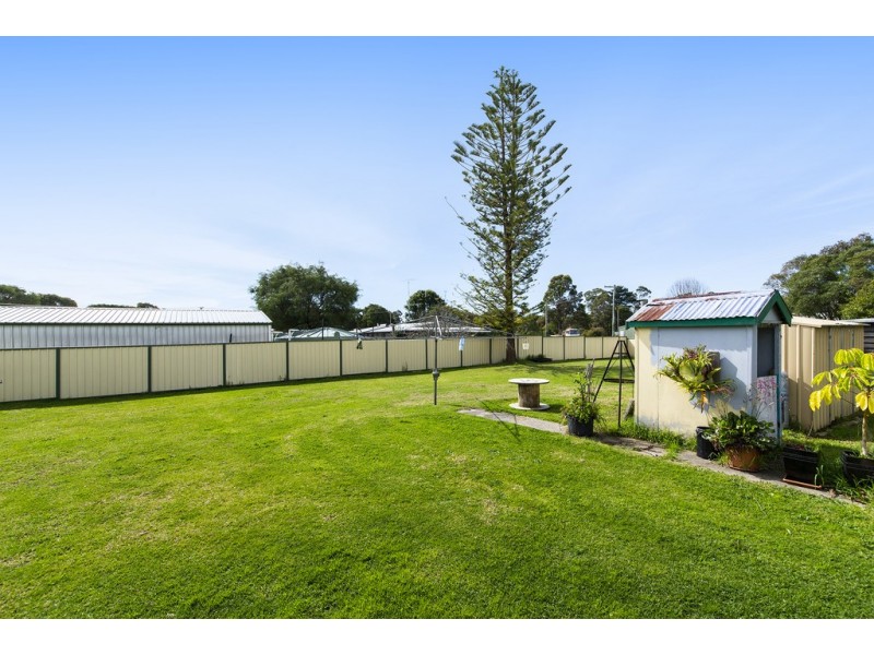 1 Banksia Street, Northcliffe WA 6262