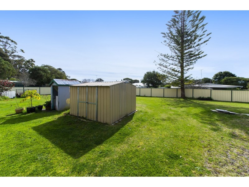 1 Banksia Street, Northcliffe WA 6262