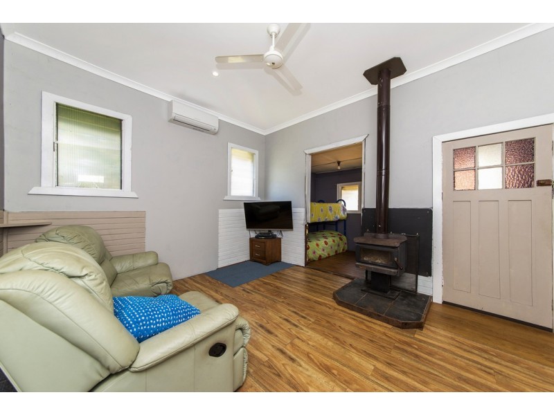 1 Banksia Street, Northcliffe WA 6262