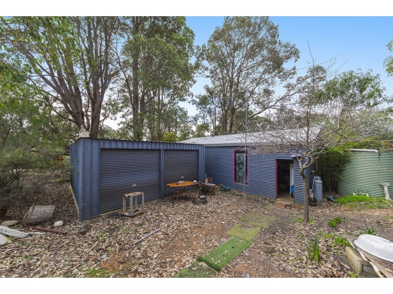 94 Cockatoo Drive, Nannup WA 6275