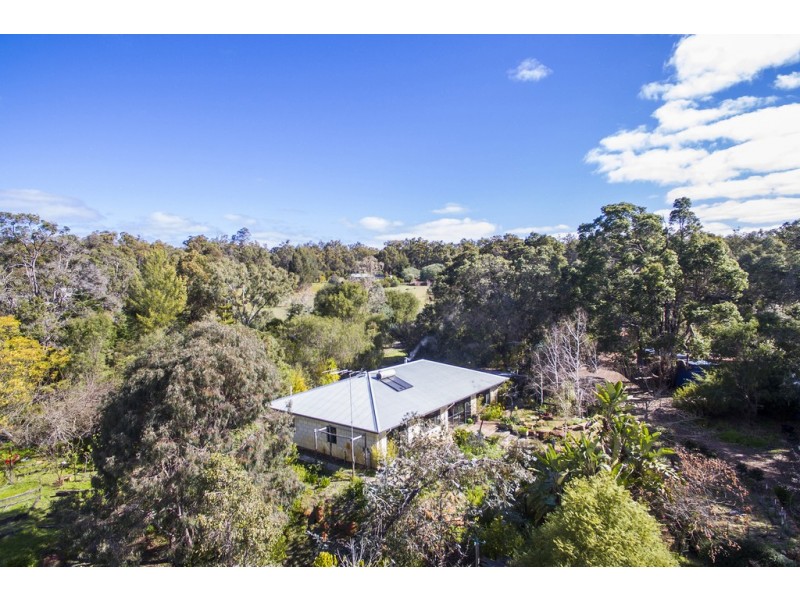 94 Cockatoo Drive, Nannup WA 6275