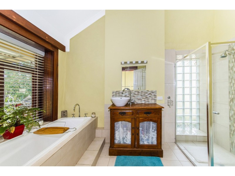 38 Cockatoo Drive, Nannup WA 6275