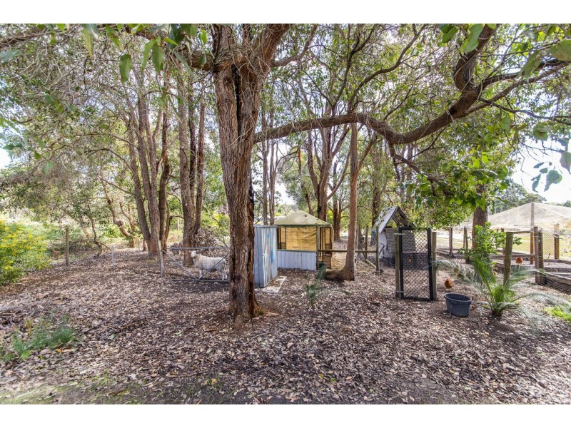 38 Cockatoo Drive, Nannup WA 6275