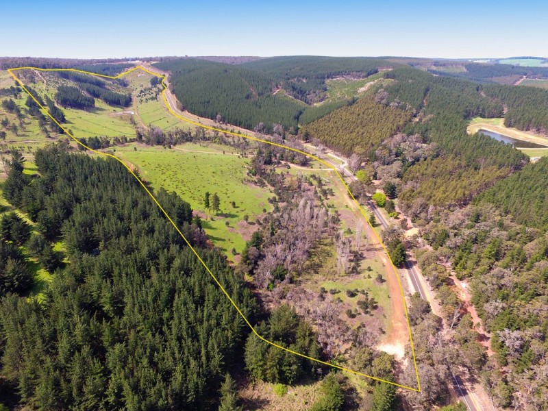 11 Brockman Highway, Nannup WA 6275