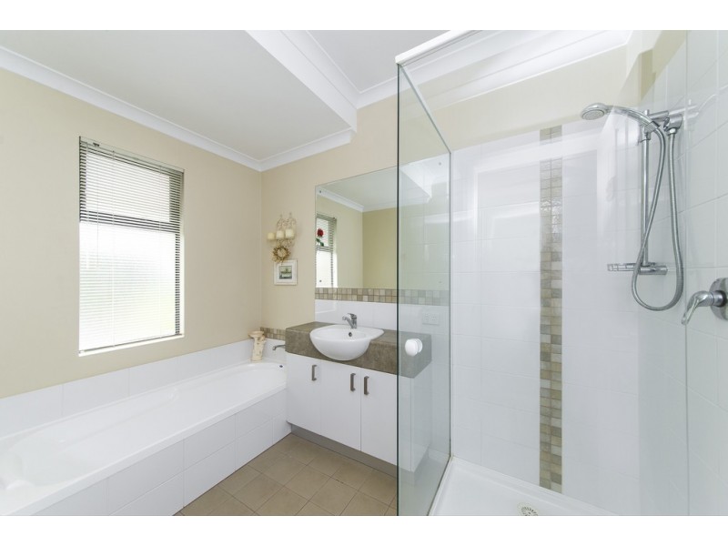 67 Carey Street, Nannup WA 6275