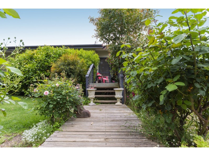 67 Carey Street, Nannup WA 6275