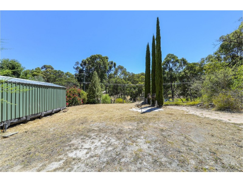 24 Struthers Street, Nannup WA 6275