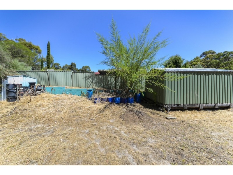 24 Struthers Street, Nannup WA 6275