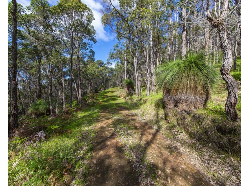 270 Boundary Rd, Nannup WA 6275