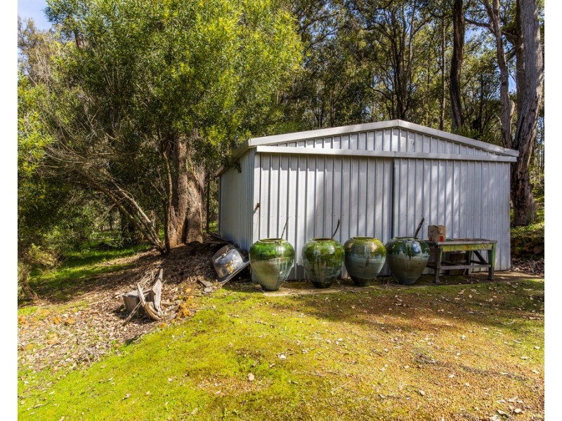 98 Johnston Road, Nannup WA 6275