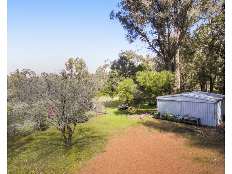 98 Johnston Road, Nannup WA 6275