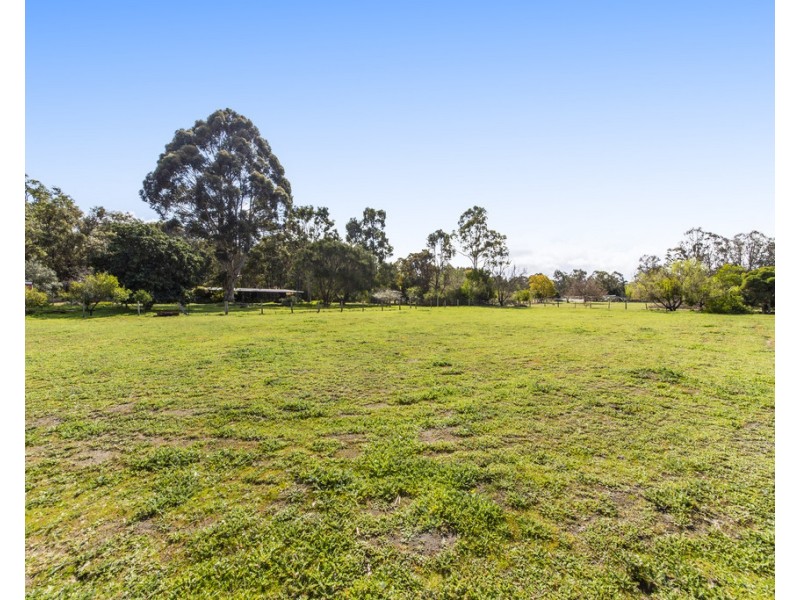 98 Johnston Road, Nannup WA 6275