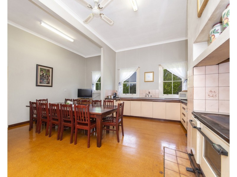 24 Staff Street, Nannup WA 6275