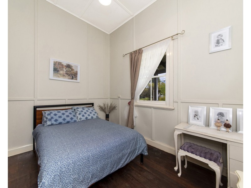 24 Staff Street, Nannup WA 6275