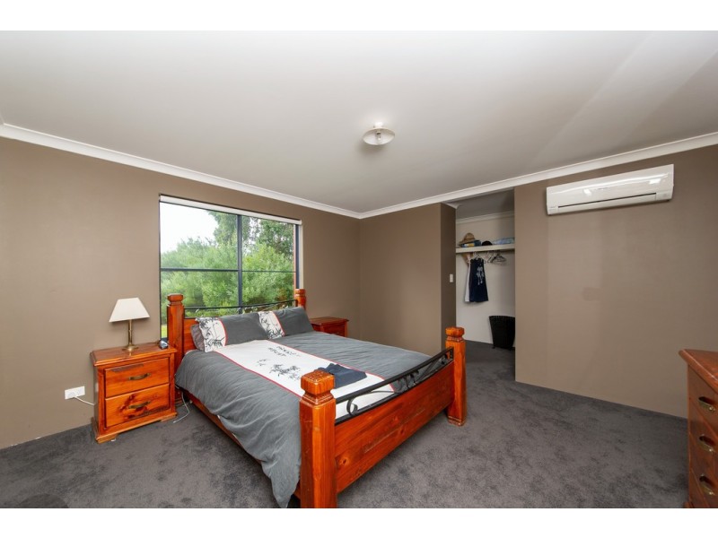 4 Cockatoo Drive, Nannup WA 6275