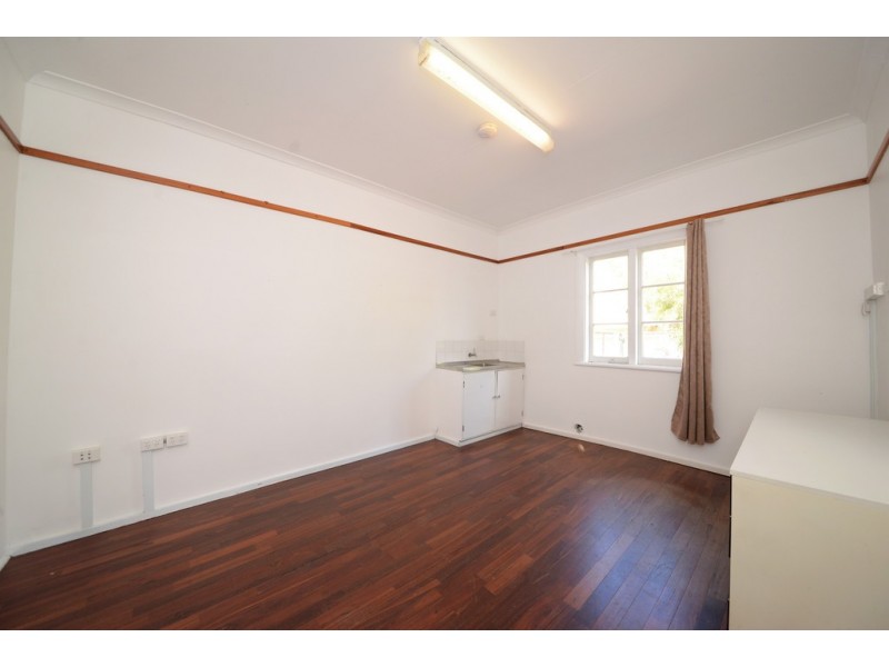 33 Warren Road, Nannup WA 6275