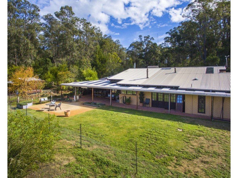 178 Johnston Road, Nannup WA 6275