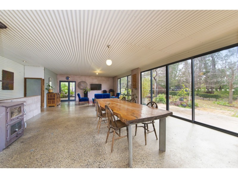 94 Cockatoo Drv, Nannup WA 6275