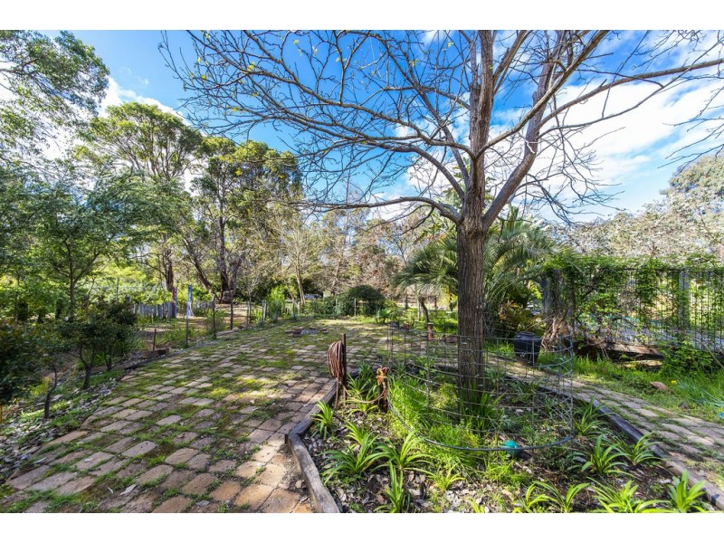 94 Cockatoo Drv, Nannup WA 6275