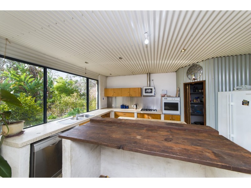 94 Cockatoo Drv, Nannup WA 6275