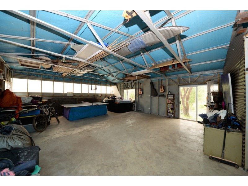 94 Cockatoo Drv, Nannup WA 6275