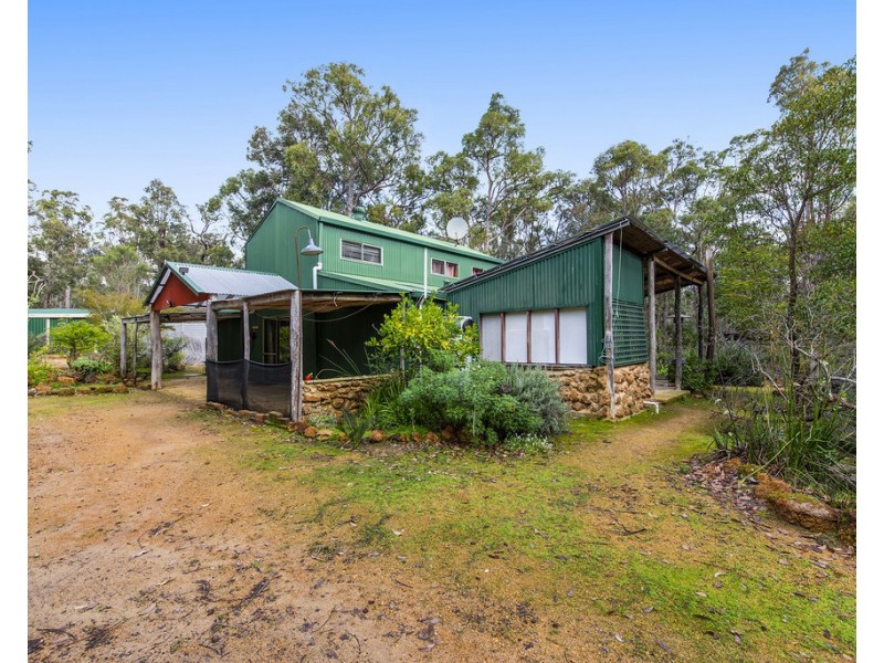 47 Leschenaultia Drive, Nannup WA 6275