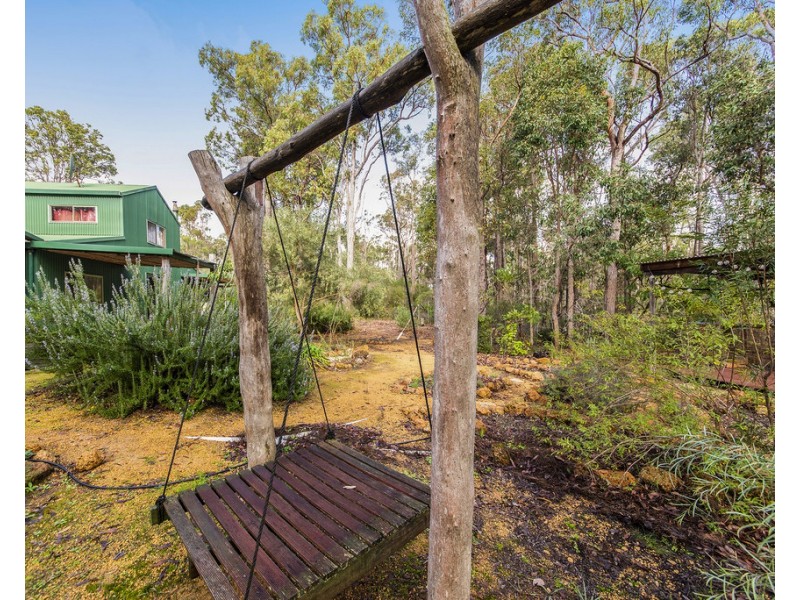 47 Leschenaultia Drive, Nannup WA 6275