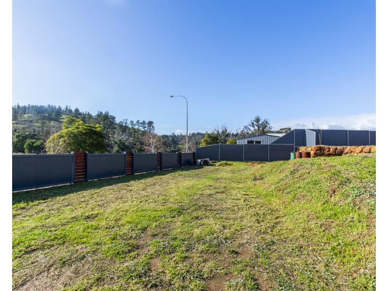 2b Hitchcock Drive, Nannup WA 6275